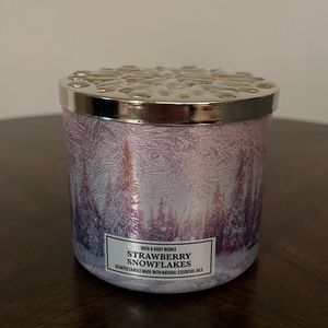Bath and Body Works candle